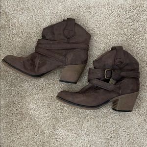 Rocket dog, small heel booties